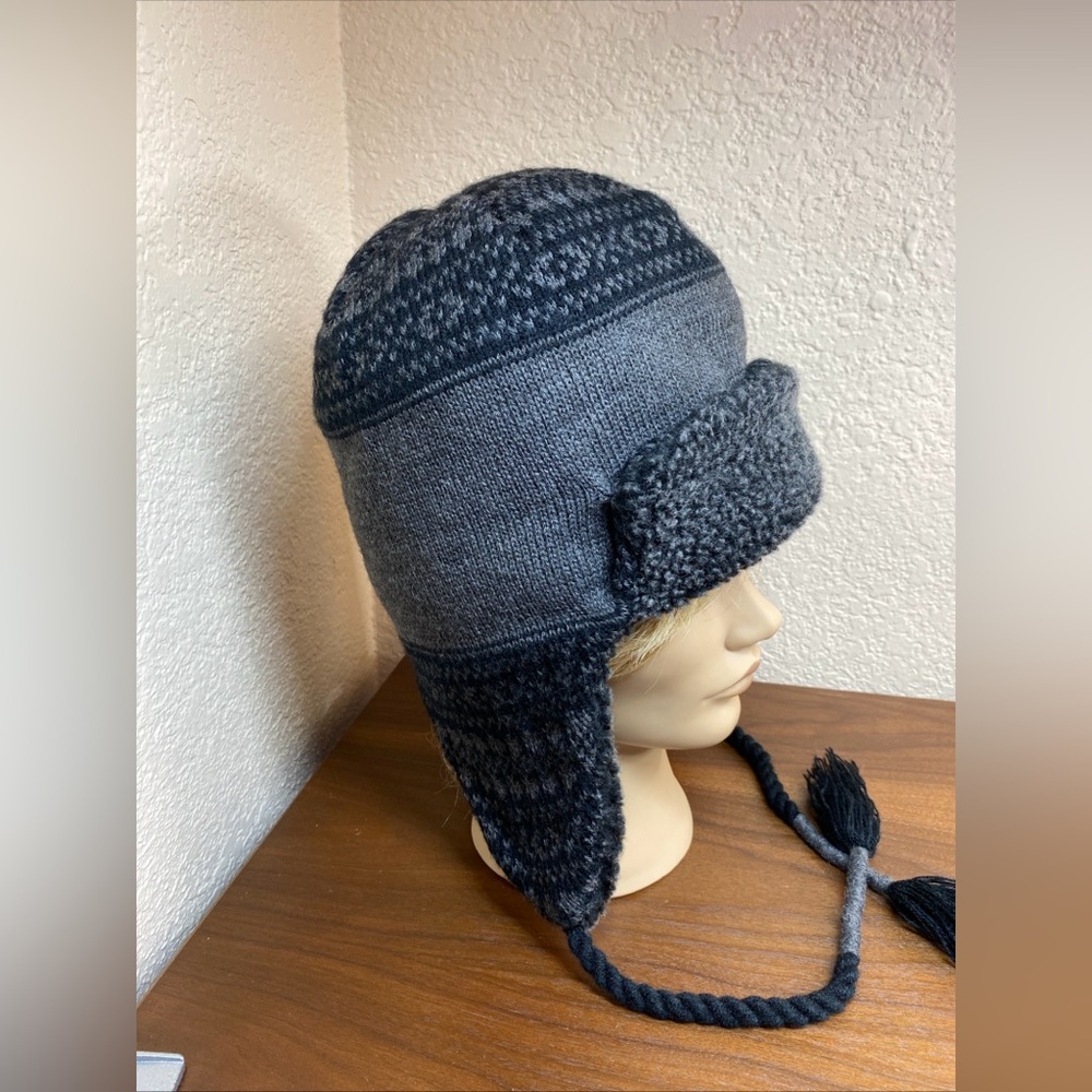 Levi's Lined Trapper Hat Black Grey Fleece Lining One Size Tussle Ties Unisex